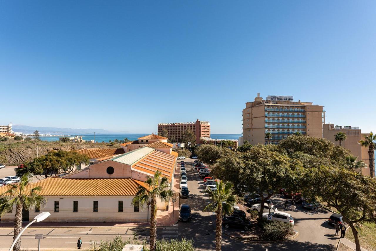 Benalmadena Beachfront Retreat Big Balcony And City Sea Views Apartamento Exterior foto